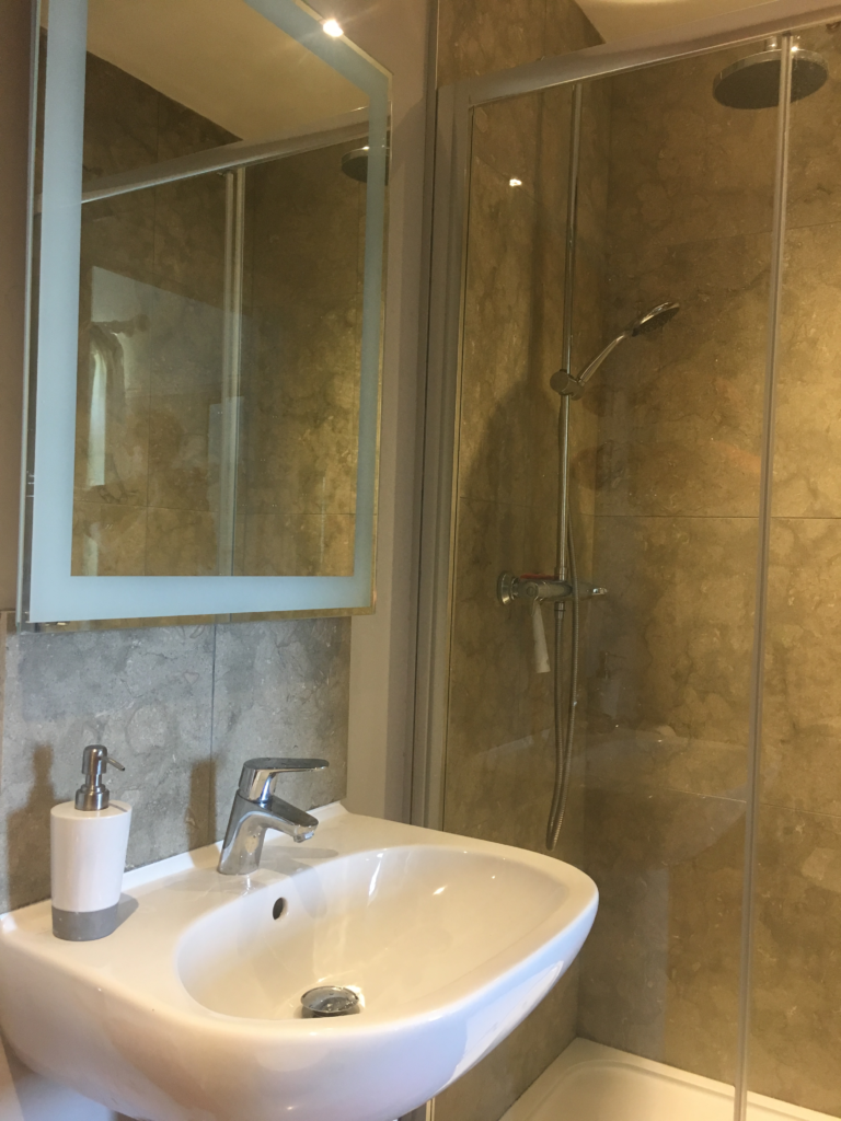 Bathroom 2 at Aberdovey holiday house rental - Hafod Arfor